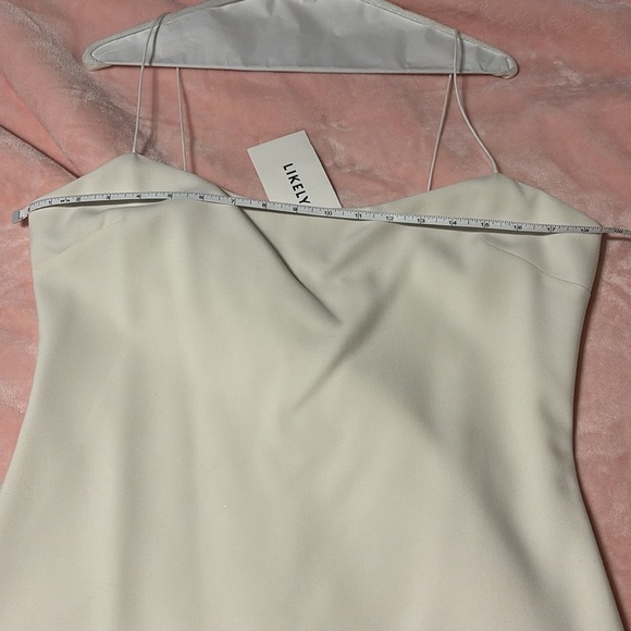 LIKELY Women's Banks Dress, bodycon fit and flounce at the hem. Size 12 - Picture 12 of 13